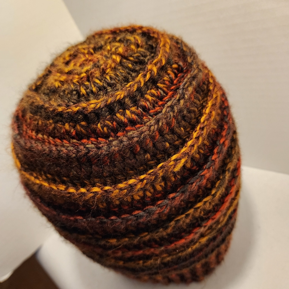 Handmade winter‎ hat - Picture 5 of 6